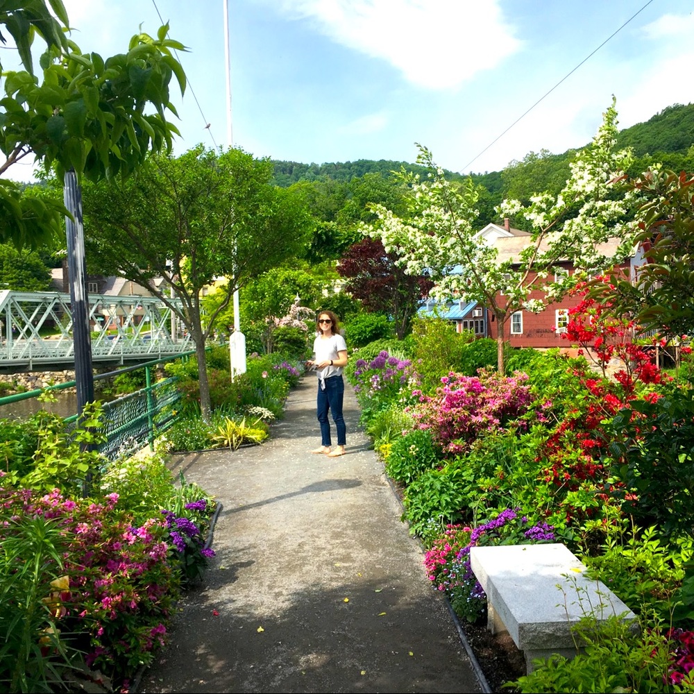 Meet your Posher, Lauren